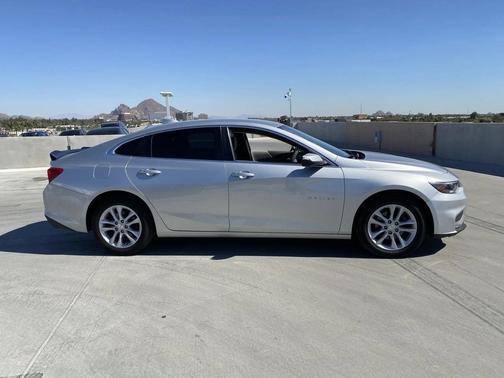 2017 Chevrolet Malibu 1LT