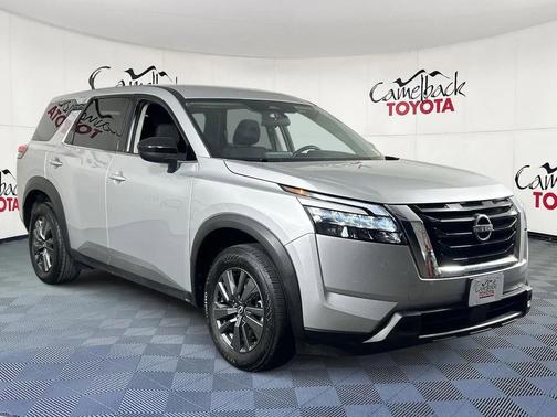 2024 Nissan Pathfinder S 4WD