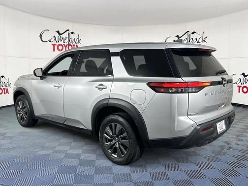 2024 Nissan Pathfinder S 4WD