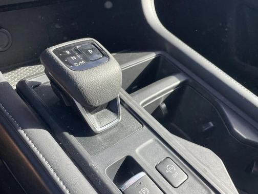 2024 Nissan Pathfinder S 4WD