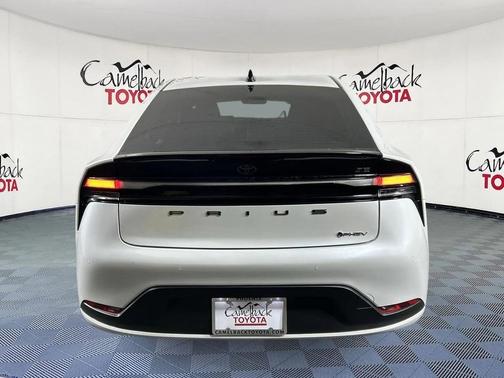 2026 Toyota Prius Plug-In Hybrid SE