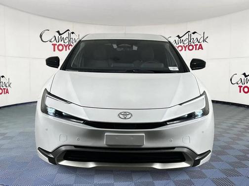 2026 Toyota Prius Plug-In Hybrid SE