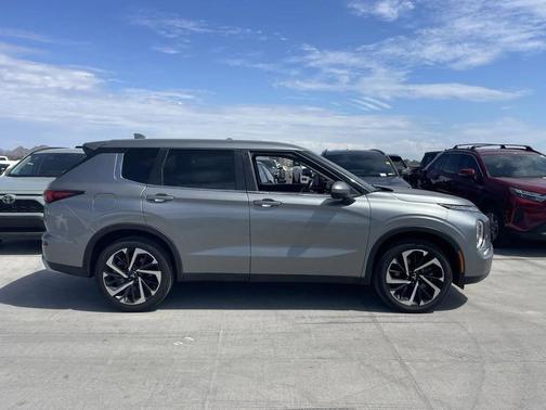 2024 Mitsubishi Outlander SE 2.5 2WD