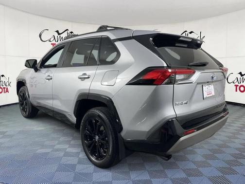 2024 Toyota RAV4 Hybrid SE
