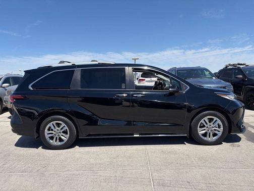 Midnight Black Metallic 2024 Toyota Sienna Limited