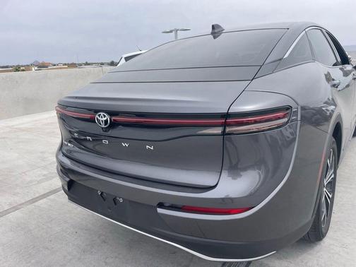Magnetic Gray Metallic 2024 Toyota Crown XLE