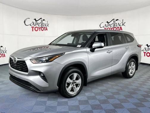 2024 Toyota Highlander LE