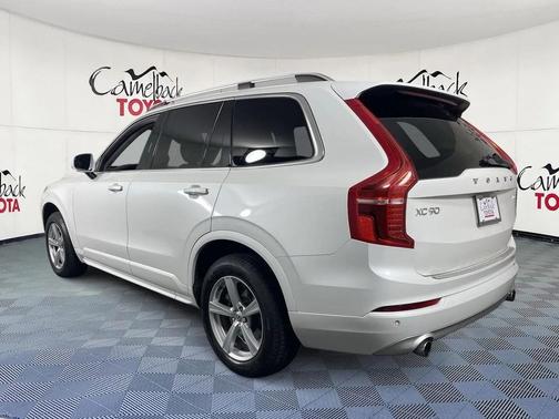 2019 Volvo XC90 T5 Momentum