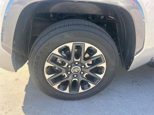 2022 Toyota Tundra Hybrid Limited