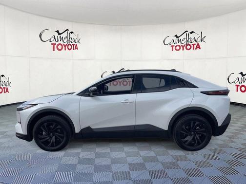 Wind Chill Pearl 2026 Toyota C-HR SE