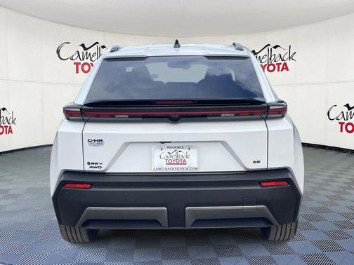 Wind Chill Pearl 2026 Toyota C-HR SE