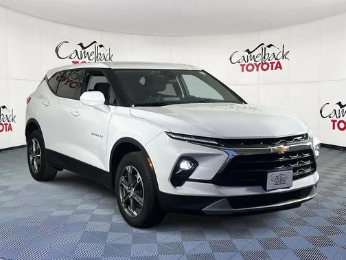 Summit White 2025 Chevrolet Blazer 2LT