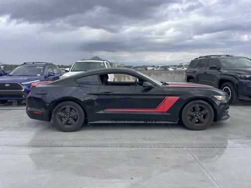 2016 Ford Mustang V6