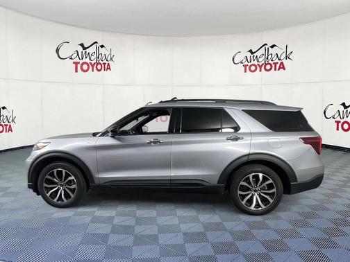 2023 Ford Explorer ST-Line