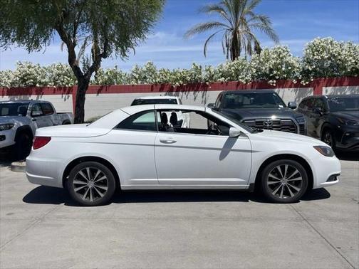 2011 Chrysler 200 S