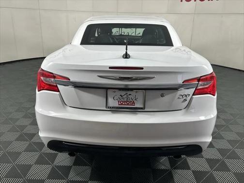 2011 Chrysler 200 S
