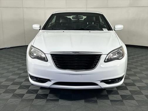 2011 Chrysler 200 S