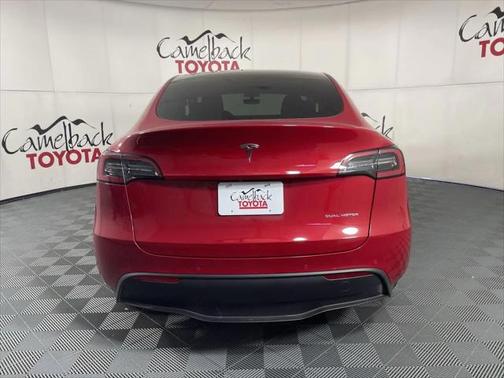 2022 Tesla Model Y Long Range Dual Motor All-Wheel Drive