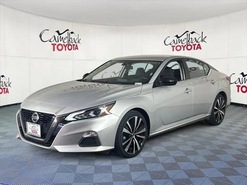 2021 Nissan Altima SR FWD