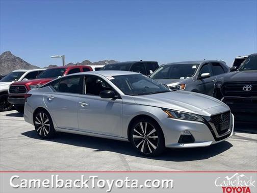 2021 Nissan Altima SR FWD