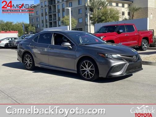 2022 Toyota Camry SE