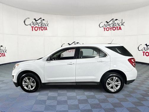 Summit White 2017 Chevrolet Equinox LS