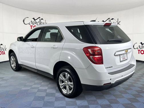 Summit White 2017 Chevrolet Equinox LS