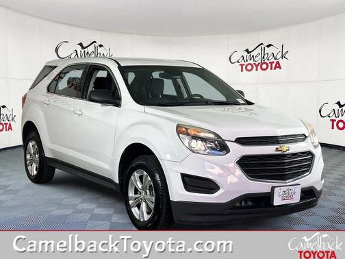 Summit White 2017 Chevrolet Equinox LS