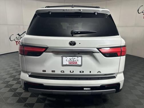 2025 Toyota Sequoia Base