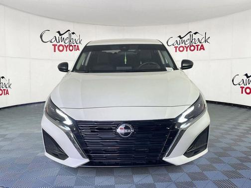 Pearl White Tricoat 2025 Nissan Altima 2.5 SV