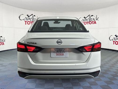 Glacier White 2025 Nissan Altima 2.5 SV