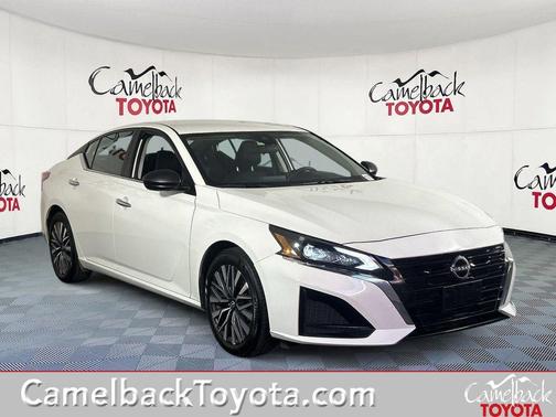Glacier White 2025 Nissan Altima 2.5 SV