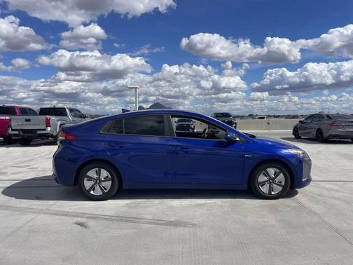2019 Hyundai IONIQ Hybrid Blue