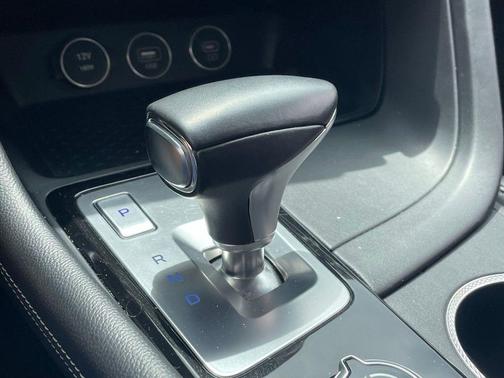 Makalu Gray 2025 Genesis G70 2.5T