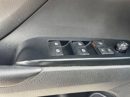 2020 Toyota Camry Hybrid LE