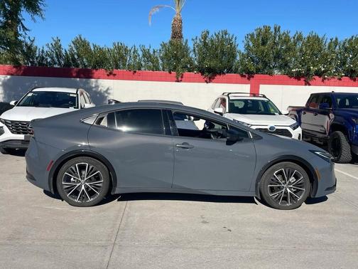 2024 Toyota Prius XLE