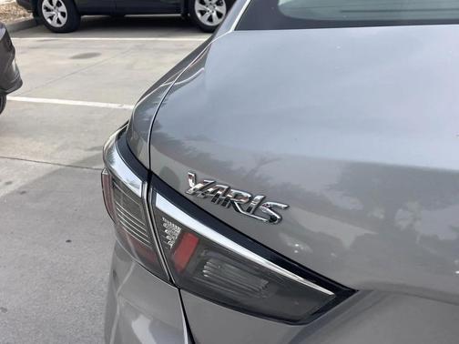 2016 Toyota Yaris L