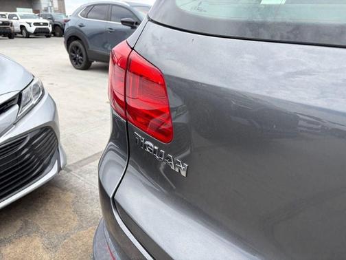 Pepper Gray 2016 Volkswagen Tiguan S