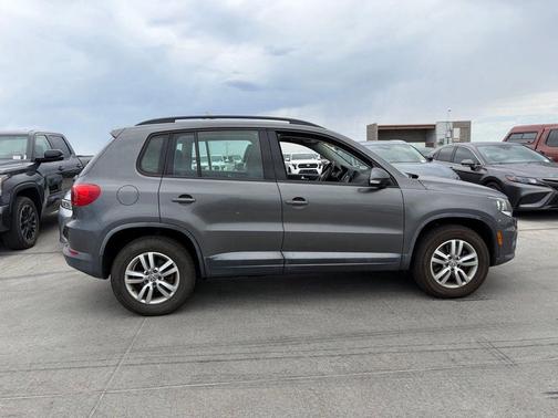 Pepper Gray 2016 Volkswagen Tiguan S