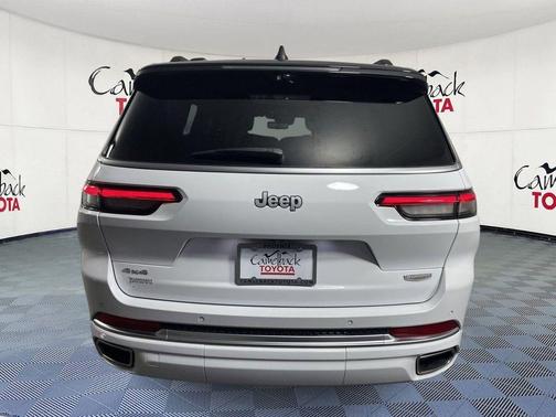 Bright White Clearcoat 2024 Jeep Grand Cherokee L Summit