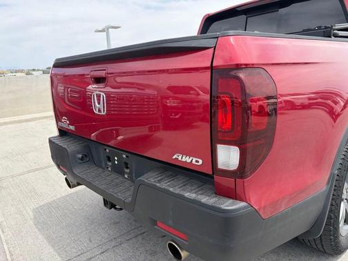 Radiant Red II 2022 Honda Ridgeline RTL
