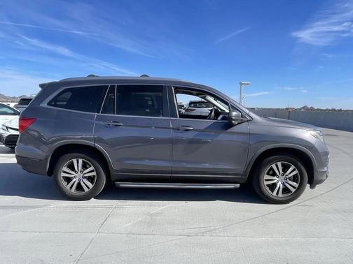 2017 Honda Pilot EX