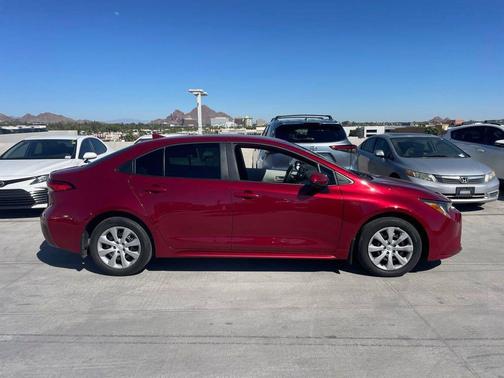 Ruby Flare Pearl 2025 Toyota Corolla LE