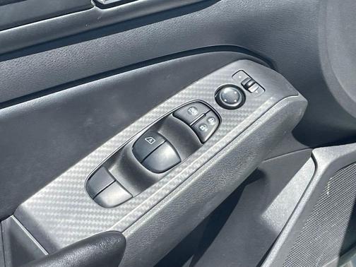 Glacier White 2021 Nissan Altima S FWD