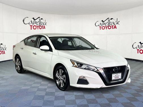 Glacier White 2021 Nissan Altima S FWD