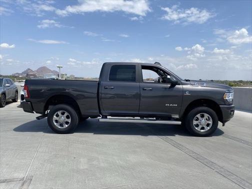 2021 RAM 2500 Big Horn Crew Cab 4x4 6'4' Box