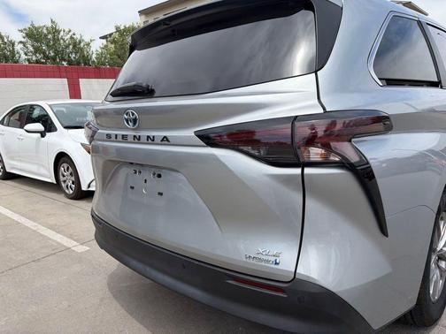 Celestial Silver 2023 Toyota Sienna XLE