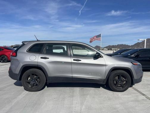 2017 Jeep Cherokee Sport
