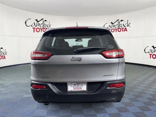 2017 Jeep Cherokee Sport