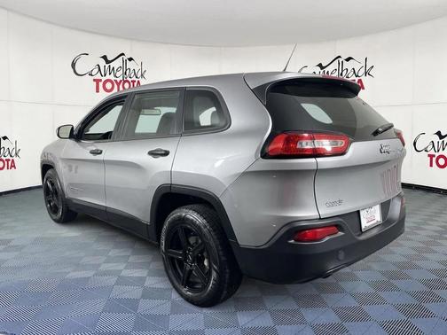2017 Jeep Cherokee Sport